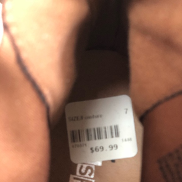 BRASH Booties with Zipper - Picture 7 of 7